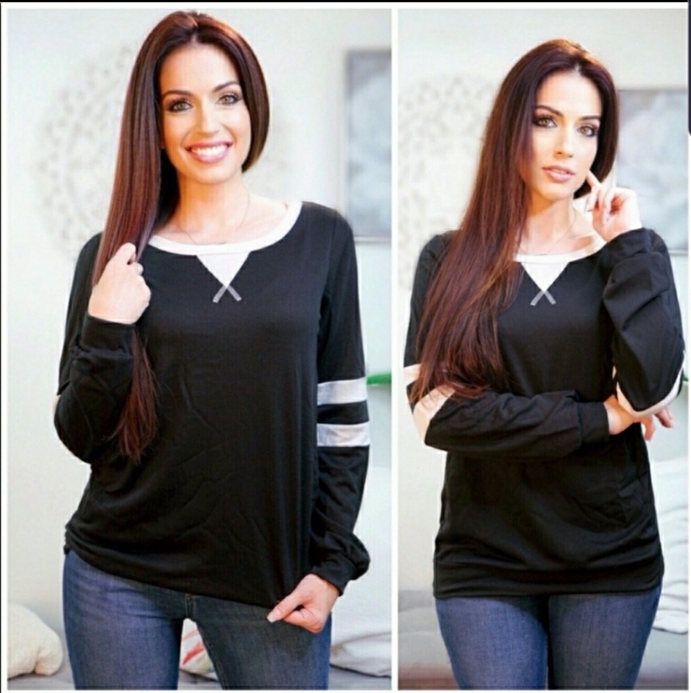 BEAUTIFUL SOFT BLACK SOLID KNIT SWEATER - Picture 5 of 5